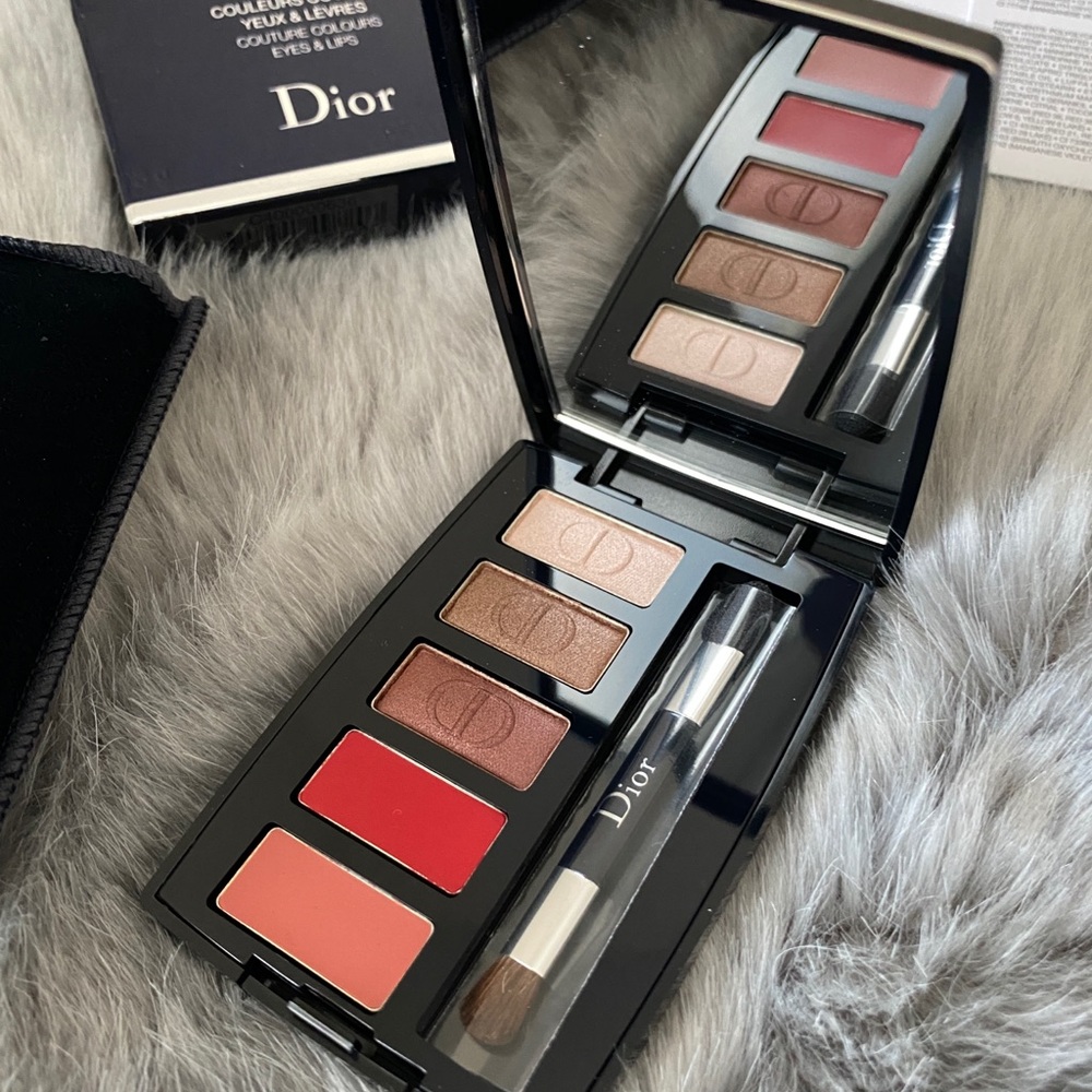Dior mini palette eyeshadow & lip colors